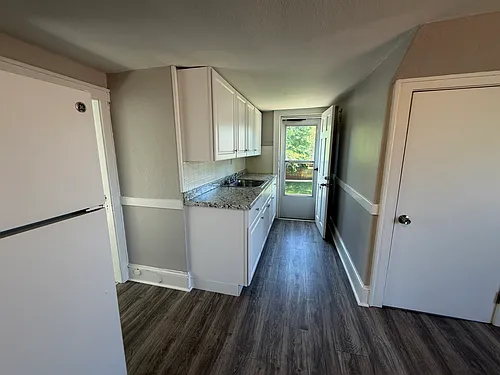 636 McKinstry Ave #2 Photo 1