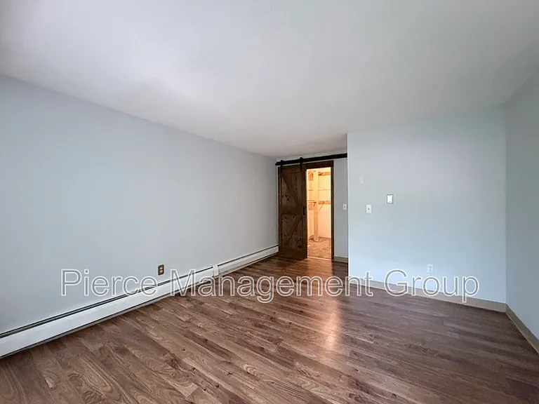 123 English Village Rd — Photo 11