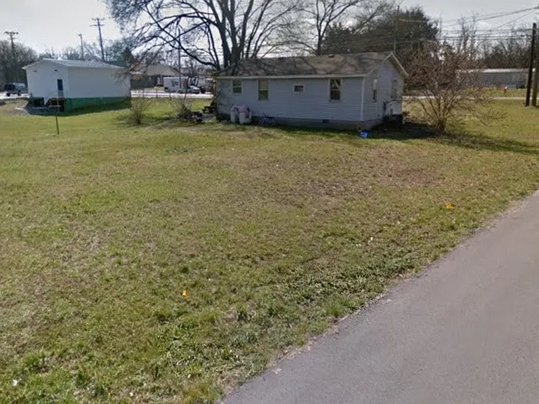 401 Old Nashville Hwy — Photo 4