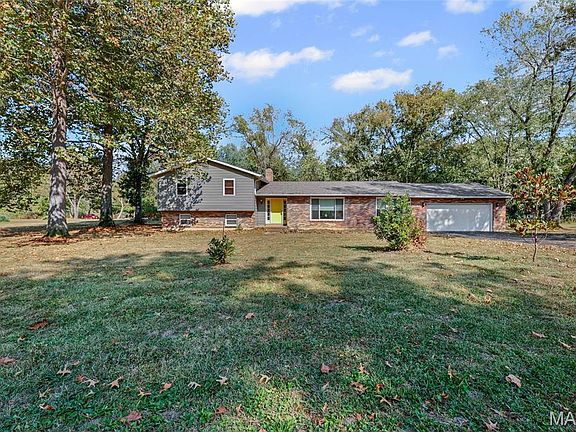 3rd image of 5967 Town And Country Ln