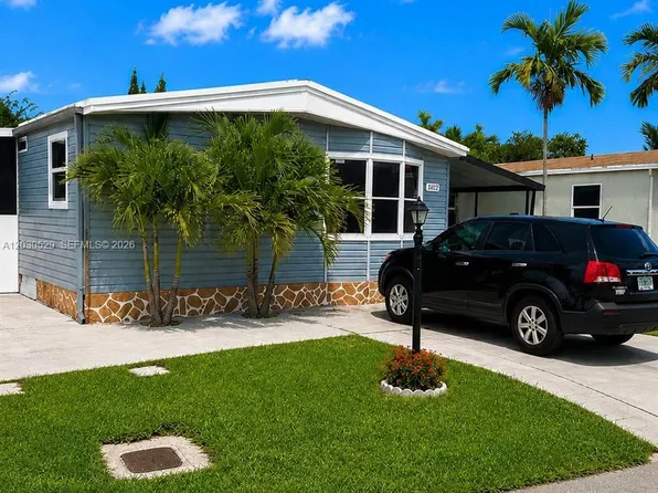 20413 SW 55th Ct, Opa Locka, FL 33055