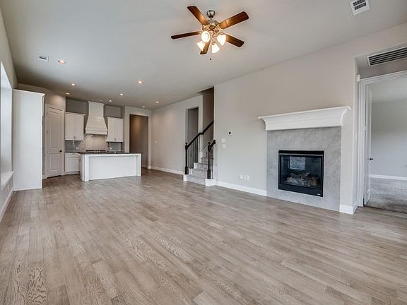 3rd image of 4113 Angelina Dr