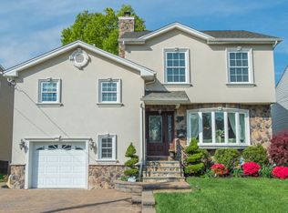 16 Dwight Ter, Clifton, NJ 07013