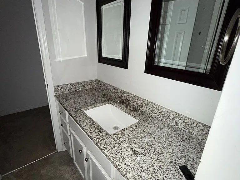 1341 E Cannon Ave — Photo 6