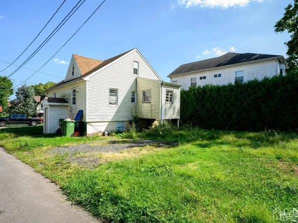 895 Ellis Pkwy, Edison, NJ 08820