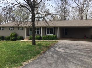 102 Pond Dr, Lawrenceburg, TN 38464