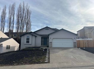 345 NW Parr Dr, Pullman, WA 99163