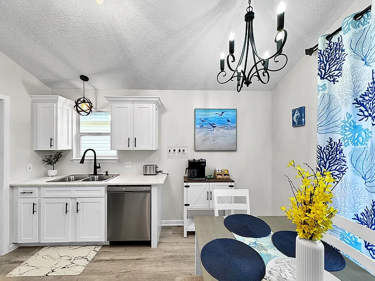 11720 Seashore Ln — Photo 13