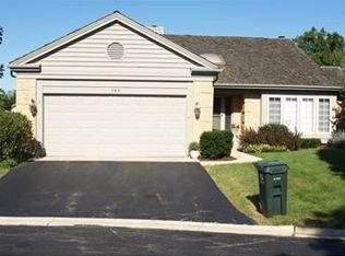 195 Barra Ln, Inverness, IL 60067