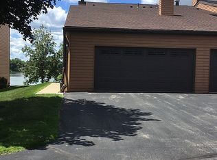 48081 Bayshore Dr, Van Buren Township, MI 48111