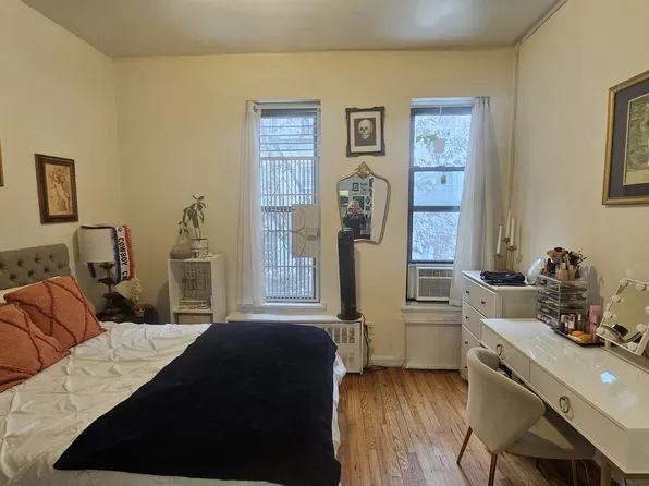 321 East 90th Street image 1 of 12