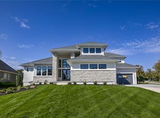 10607 W 173rd Ter, Overland Park, KS 66221