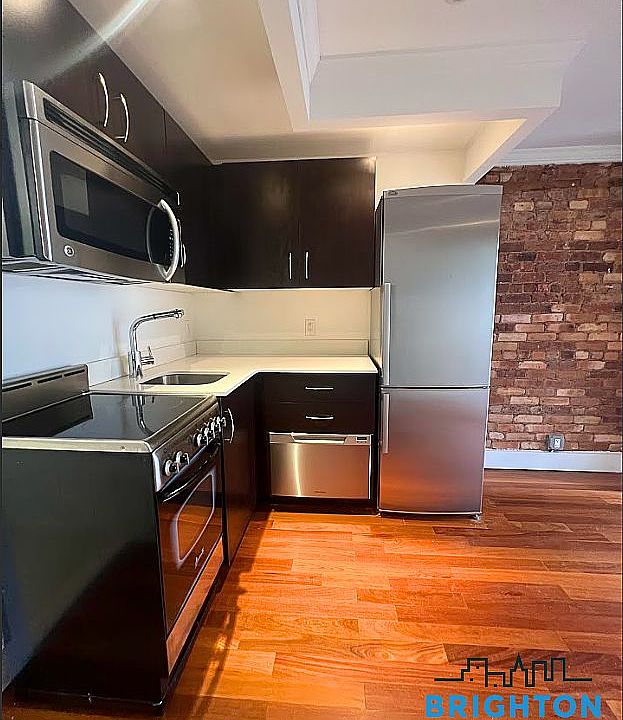 1st image of 195 E 4th St APT 5