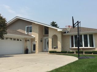 8942 Lunar Ave, Orland Park, IL
