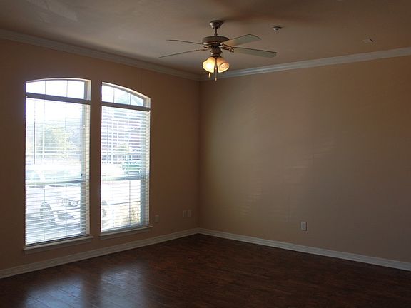 2nd image of 305 Holleman Dr #1603