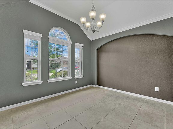 4th image of 4335 Bearberry Ave