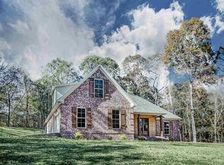 137 Saint Charles Ave, Florence, MS 39073