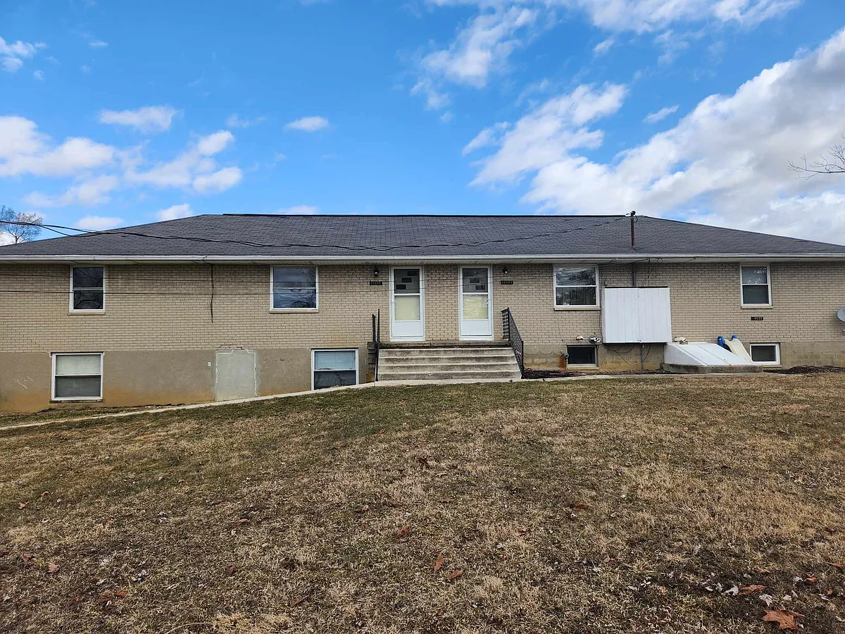 Building Photo - 11893 S Wolf Creek Pike