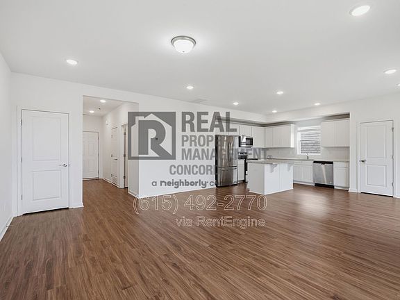 5th image of 3917 Sadie St