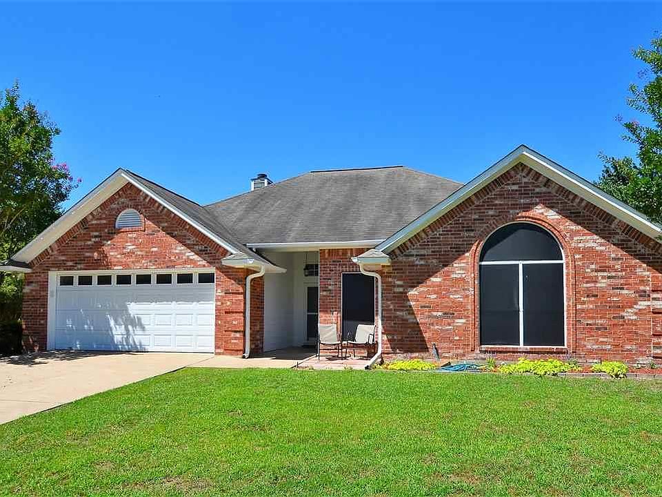 1st image of 1704 Waterway Cv