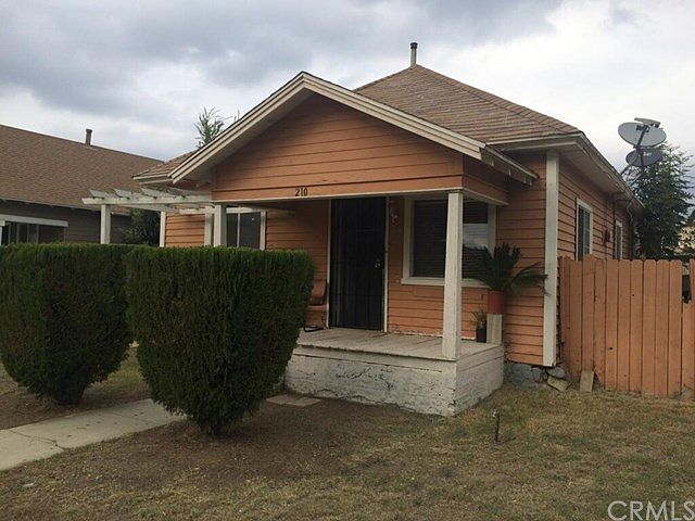 2nd image of 210 W Nevada St