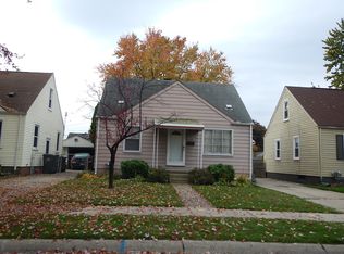 19600 Rosedale St, Saint Clair Shores, MI 48080