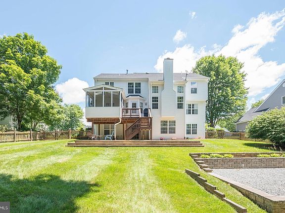 2nd image of 5 Wexwood Ct