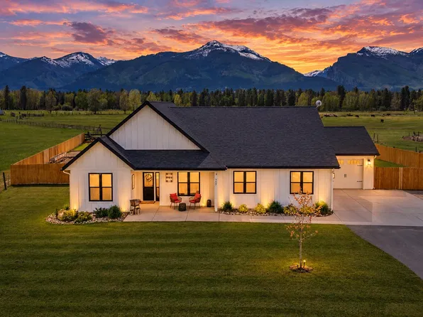 777 Old Corvallis Rd, Corvallis, MT 59828
