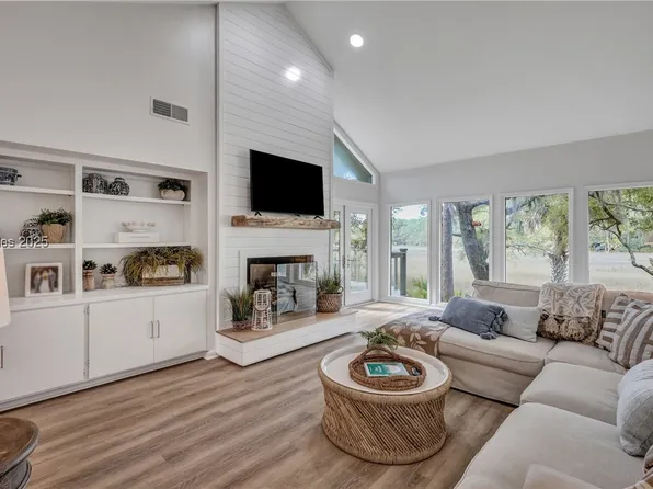 45 Stoney Creek Rd, Hilton Head Island, SC 29928