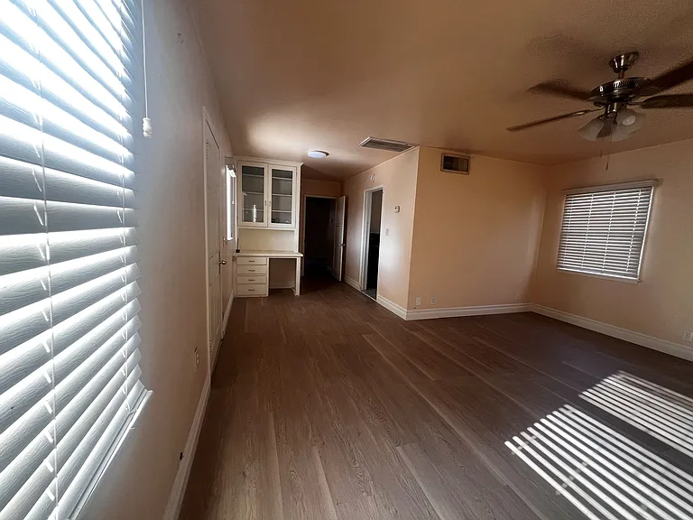 301 Chestnut St #1/2 — Photo 3
