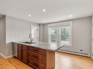 204 Brock St APT 1, Manchester, NH 03102