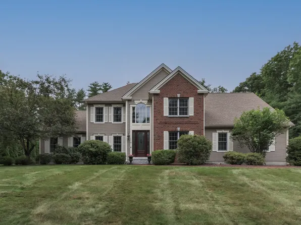 8 Brieann Drive, Merrimack, NH 03054