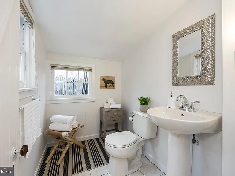 16 W Miner St — Photo 13