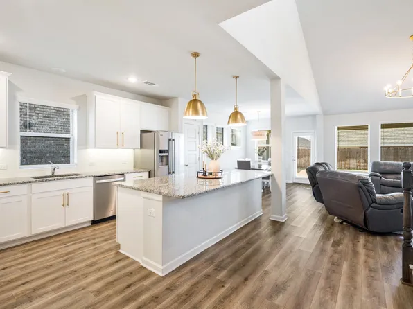 1569 Wyler Dr, Forney, TX 75126
