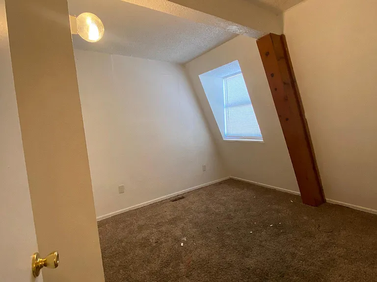 2401 SW 43rd St #3 — Photo 14