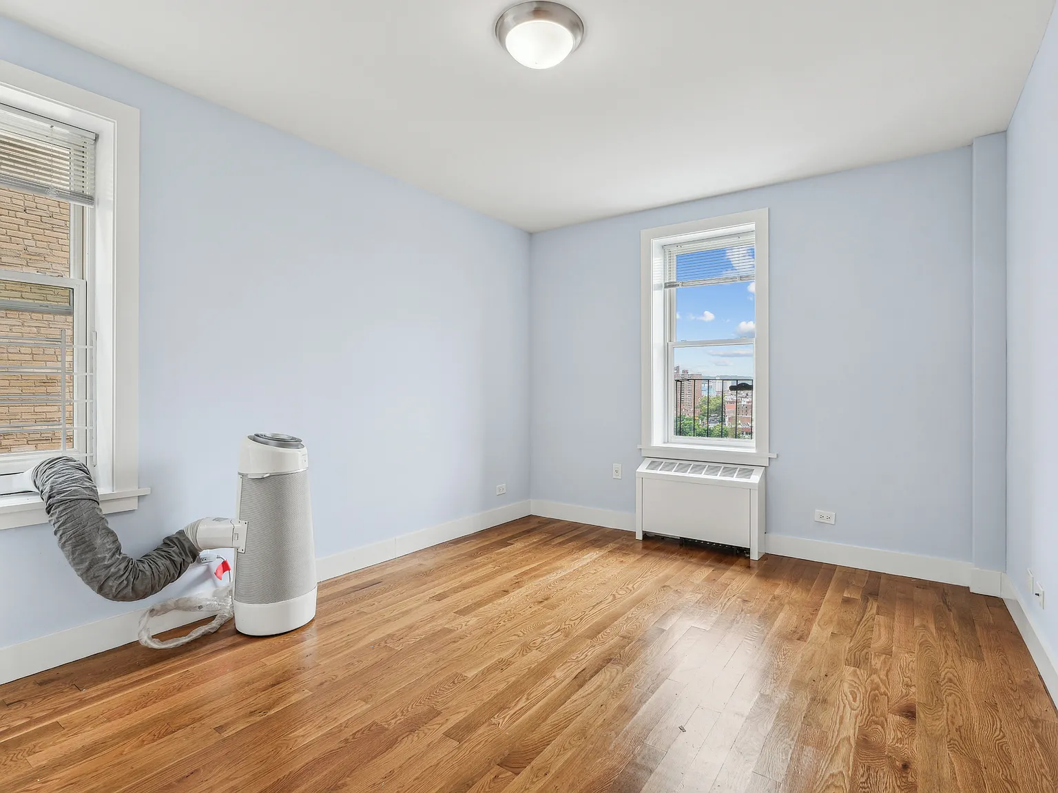 2175 Cedar Avenue — Photo 3