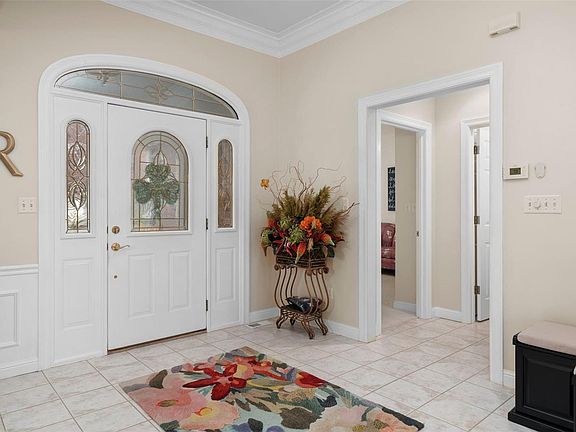 4th image of 12303 Courtyard Lake Dr