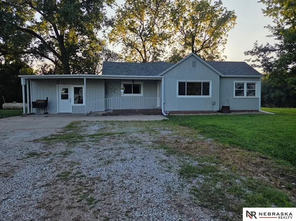 597 406th Rd, Beaver Crossing, NE 68313