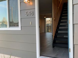 548 Clairmont Dr, Eugene, OR