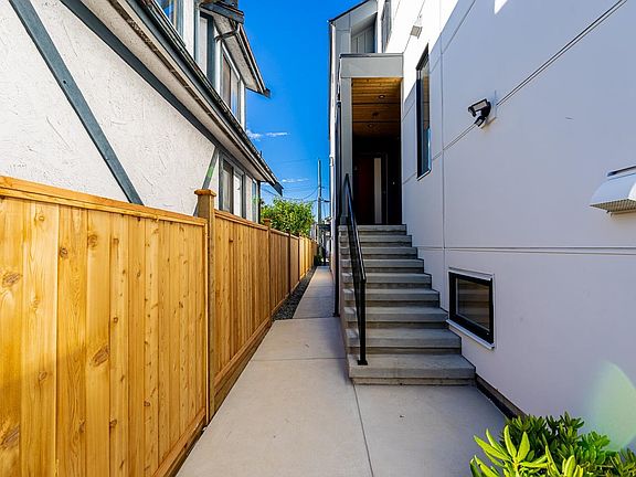 4th image of 1845 E 51st Ave #3