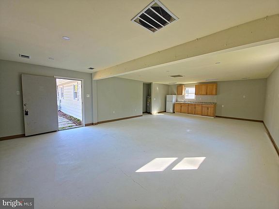 4th image of 7450 Bensville Rd