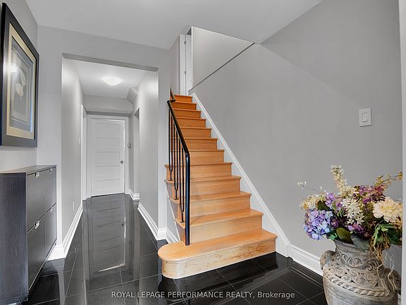 4th image of 1841 Beattie Ave
