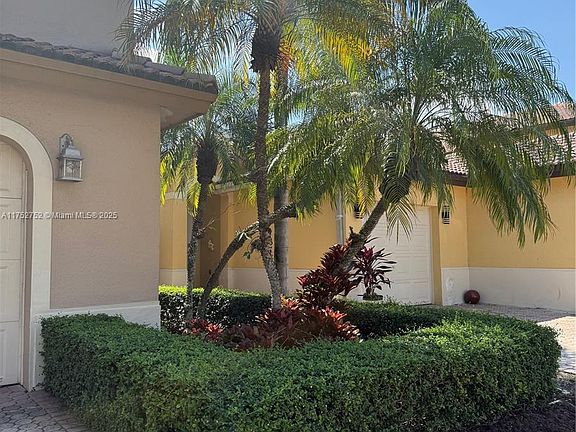 5th image of 11350 NW 50th Ter