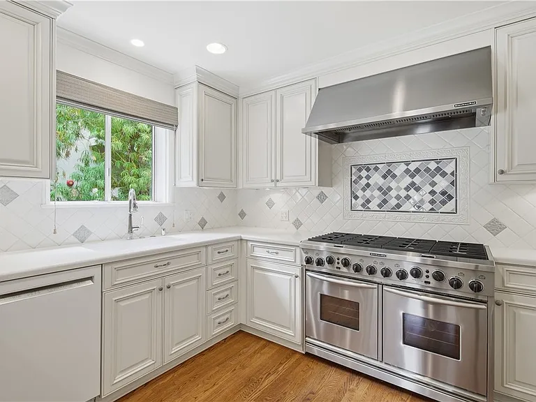 1536 Bradbury Rd — Photo 13