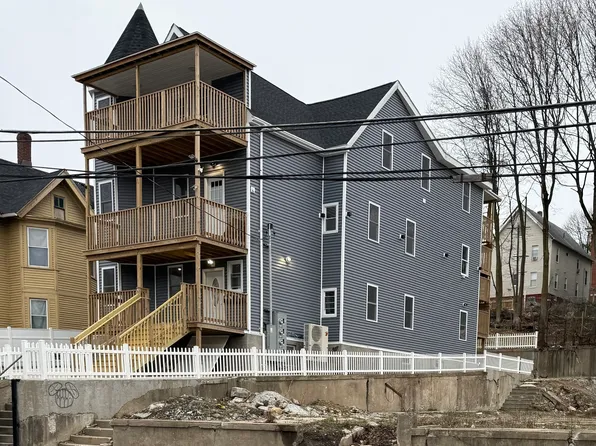 975 North Main Street, Waterbury, CT 06704