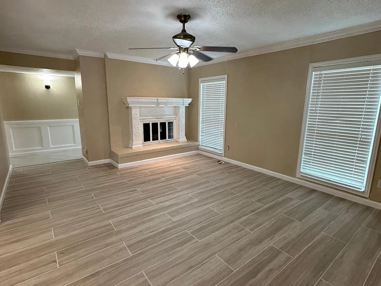 2918 Emberwood Dr — Photo 2