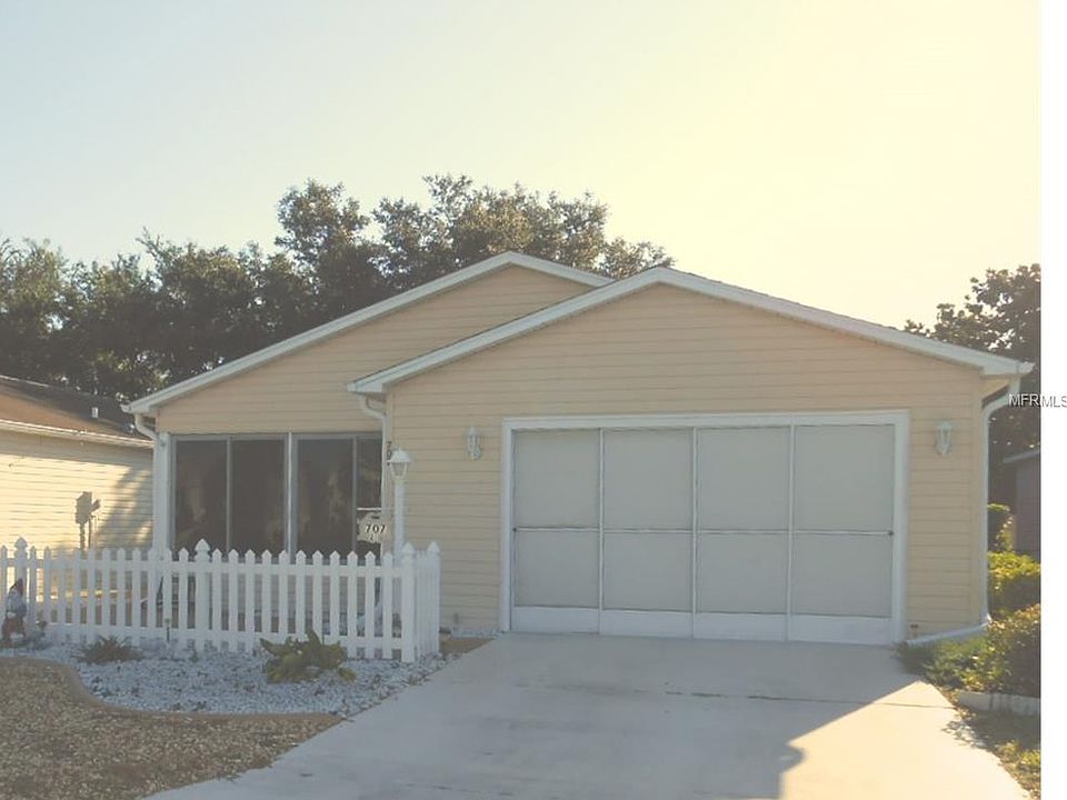 1st image of 707 Villita Ln