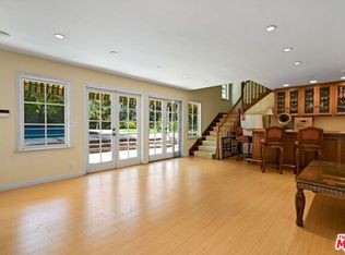 815 N Bedford Dr, Beverly Hills, CA 90210