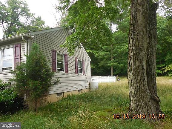 3rd image of 176 Bouchelle Rd