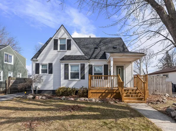 1828 Bacon Ave, Berkley, MI 48072